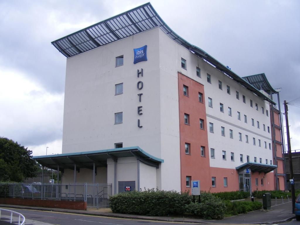 ibis budget Newport Eksteriør billede