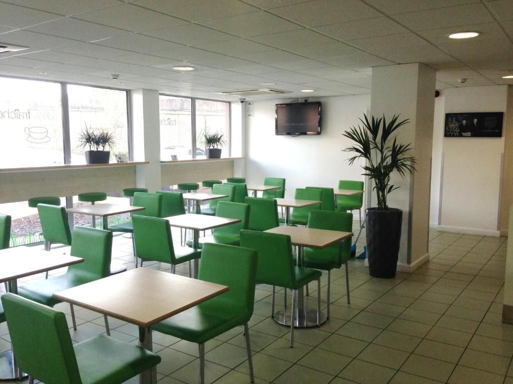 ibis budget Newport Eksteriør billede